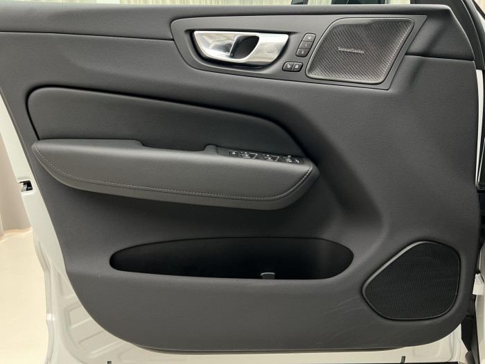 Volvo XC60 T6 AWD RECHARGE PLUS DARK AUT