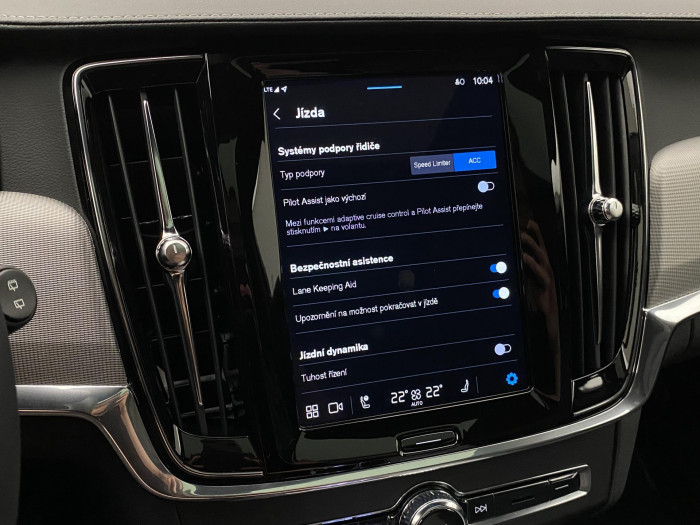 Volvo V90 B5 ULTIMATE DARK AUT 1.maj