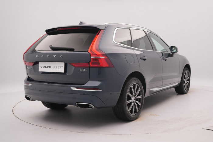 Volvo XC60 B4 AWD MOMENTUM CZ 1.maj 2.0 Momentum