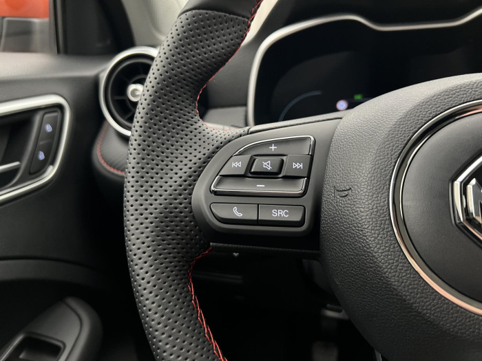 MG ZS ELEGANCE 1.0T MAN 1.0 Elegance