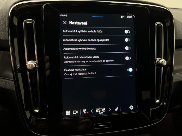 Volvo EX40 PURE ELECTRIC TWIN PLUS AUT CZ