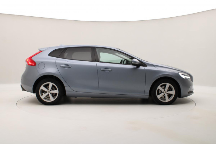 Volvo V40 D2 BLACK EDITION 1.maj. 2.0 d Edition
