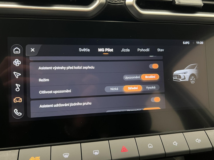 MG ZS 1.5 EXCITE CZ 1.maj.