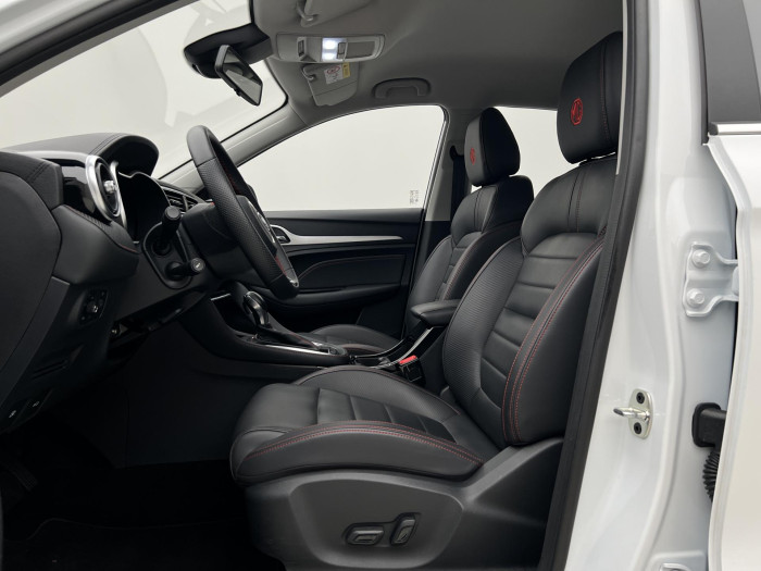 MG ZS 1.0T EXCLUSIVE AUT CZ 1.maj. 1.0 Exclusive