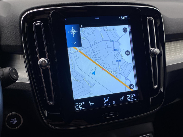 Volvo XC40 B4 MOMENTUM AUT CZ 2.0 Momentum