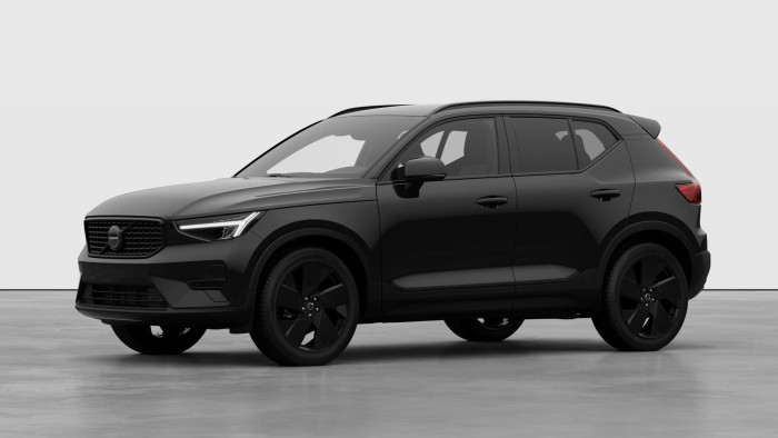 Volvo XC40 B3 AUT PLUS BLACK EDITION