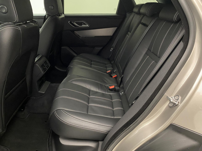 Land Rover Range Rover Velar D200 R-DYNAMIC SE AWD AUT 2.0 d Dynamic SE