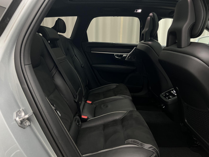 Volvo V90 D5 AWD R-DESIGN AUT CZ 2.0 d