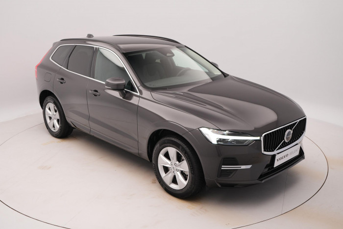 Volvo XC60 B4 AWD CORE 1.maj CZ