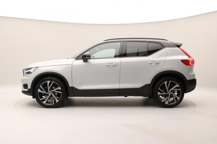 Volvo XC40 B4 AWD R-DESIGN AUT CZ