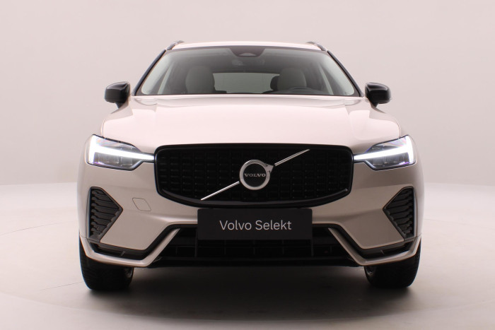 Volvo XC60 B5 AWD DARK PLUS AUT CZ