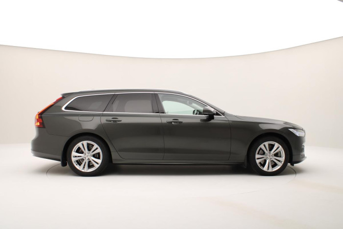 Volvo V90 B4 MOMENTUM AUT REZERVECE 2.0 Momentum