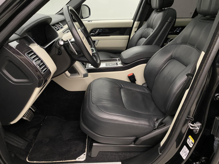 Land Rover Range Rover SDV8 AWD REZERVACE