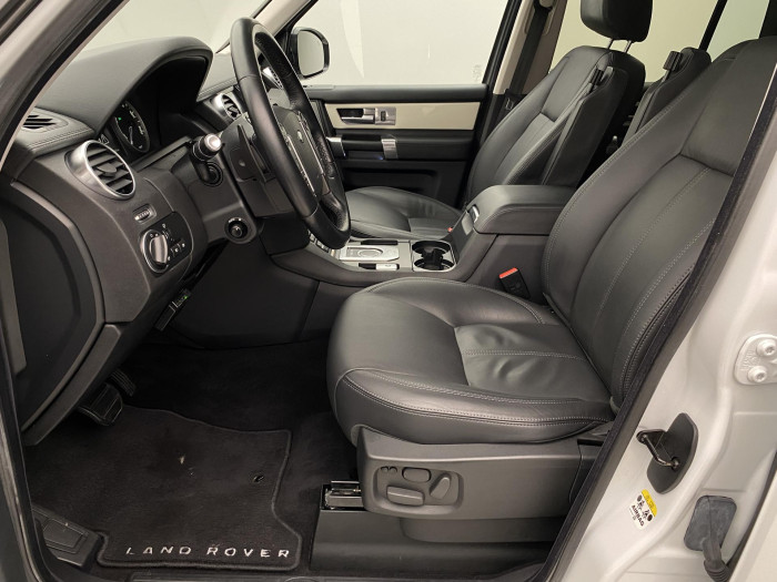 Land Rover Discovery SDV6 AWD AUT CZ REZERVACE