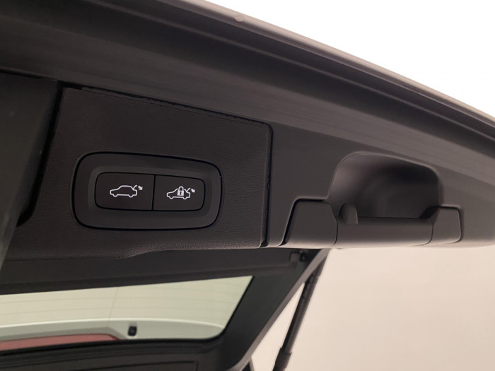 Volvo XC60 B4 AWD INSCRIPTION AUT