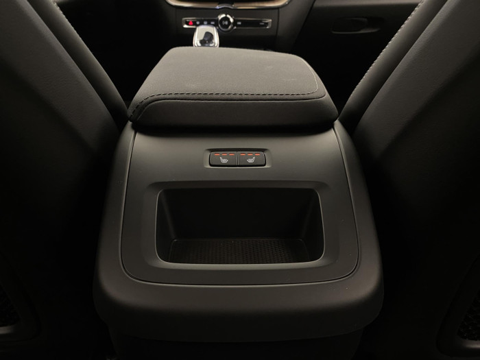 Volvo XC60 B5 AWD AUT DARK PLUS
