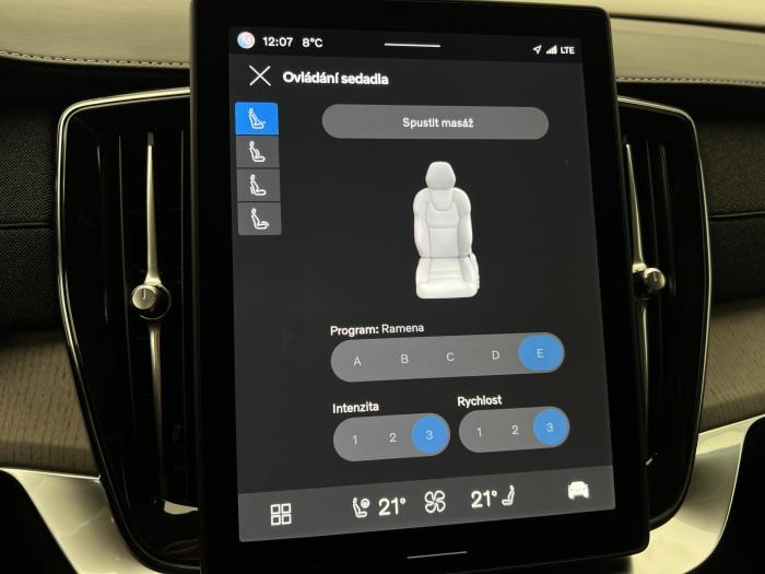 Volvo XC90 B5 AWD ULTRA BRIGHT 7MÍST CZ