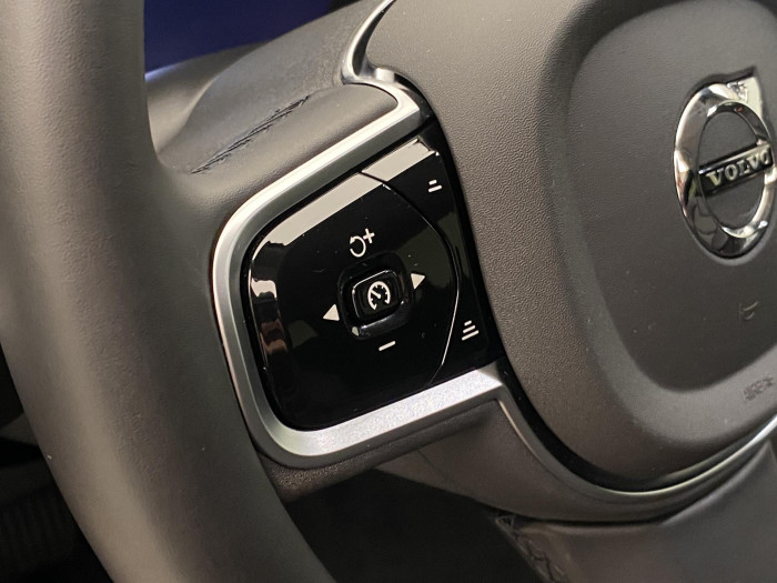 Volvo V60 B4 DARK PLUS AUT CZ