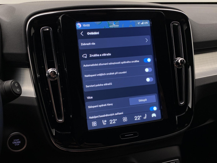 Volvo XC40 B3 DARK PLUS AUT CZ