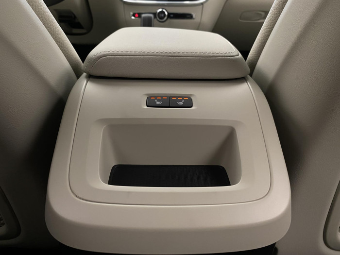 Volvo V60 B4 AUT BRIGHT PLUS