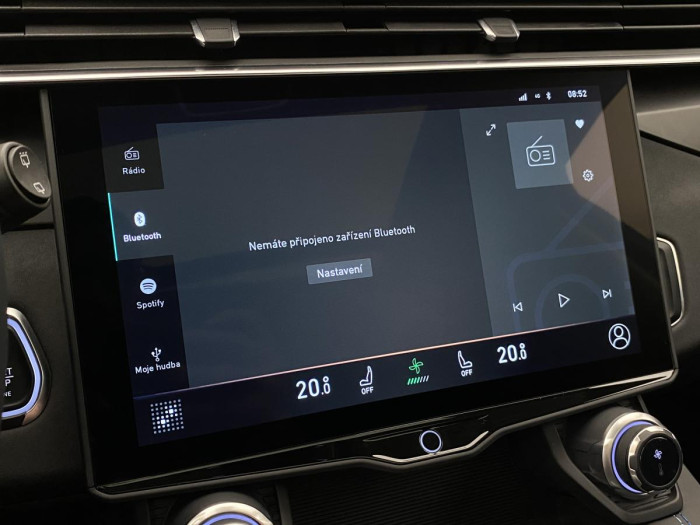 Lynk & Co 01 PHEV DCT AUT 1.maj. REZERVACE