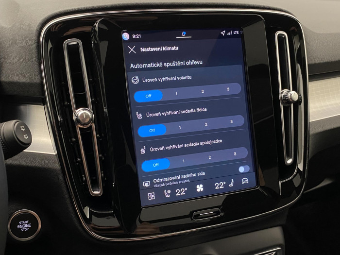 Volvo XC40 B3 AUT PLUS BLACK EDITION