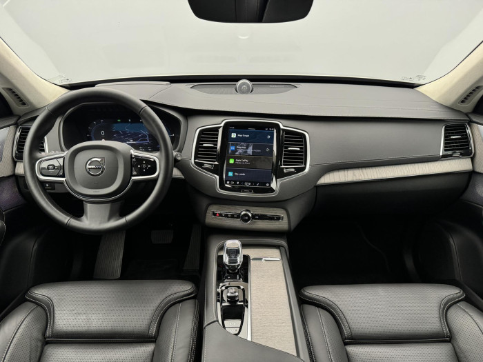 Volvo XC90 T8 AWD RECHARGE ULTIMATE DARK