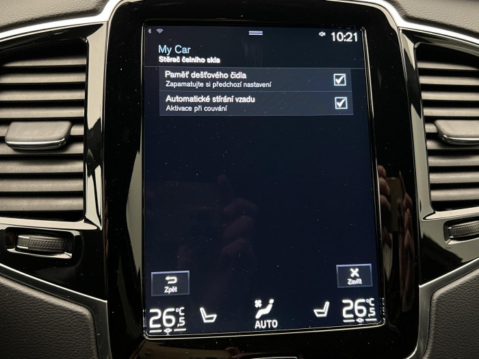 Volvo XC90 B6 AWD R-DESIGN AUT REZERVACE