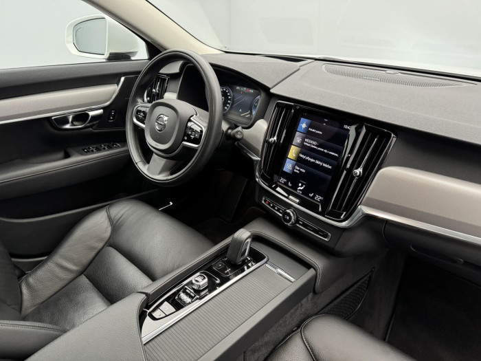 Volvo V90 B4 MOMENTUM PRO AUT 2.0 Momentum