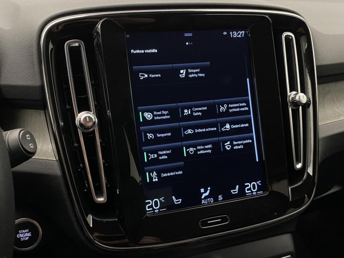 Volvo XC40 D3 INSCRIPTION AUT REZERVACE 2.0 d