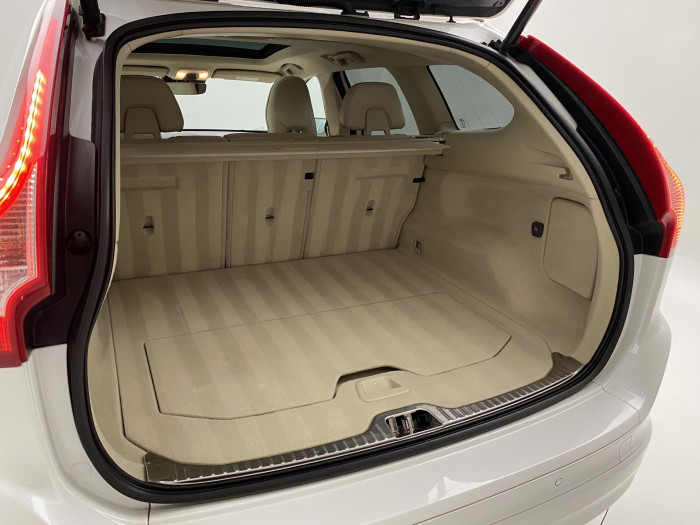 Volvo XC60 T6 AWD INSCRIPTION AUT CZ