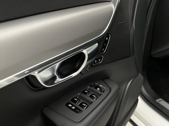 Volvo V90 T6 AWD RECHARGE PLUS DARK AUT