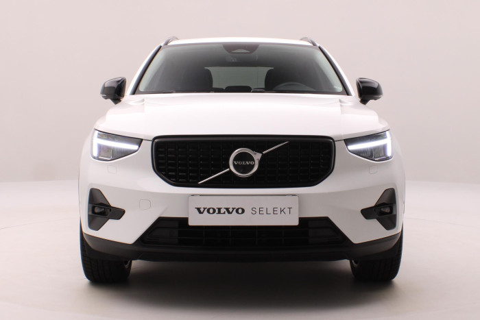 Volvo XC40 B4 AWD DARK ULTRA AUT CZ