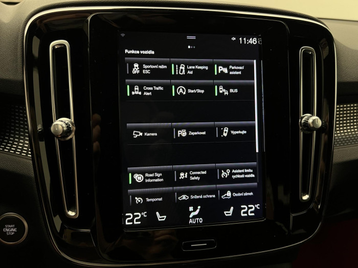 Volvo XC40 T4 AWD R-DESIGN AUT CZ