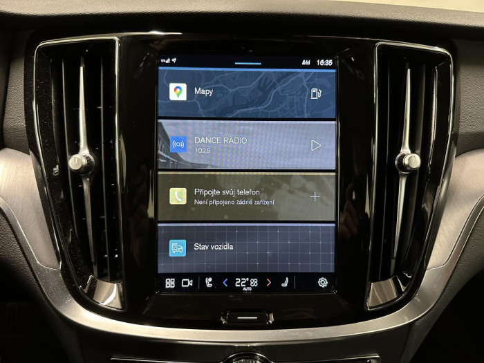 Volvo V60 B3 CORE AUT REZERVACE