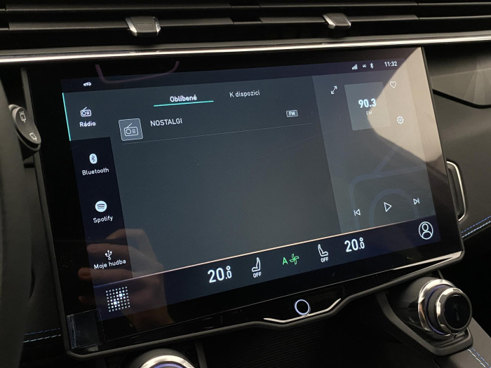 Lynk & Co 01 PHEV DCT REZERVACE