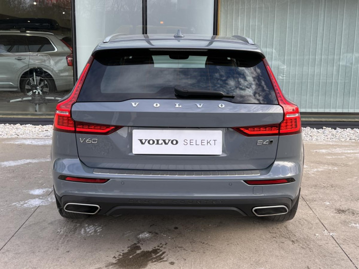 Volvo V60 CROSS COUNTRY B4 AWD Aut 1.maj