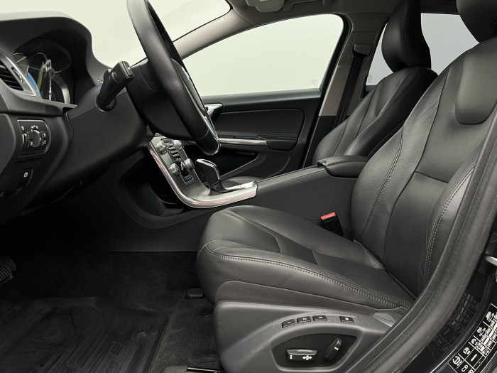 Volvo V60 D4 SUMMUM AUT 2.0 d Summum