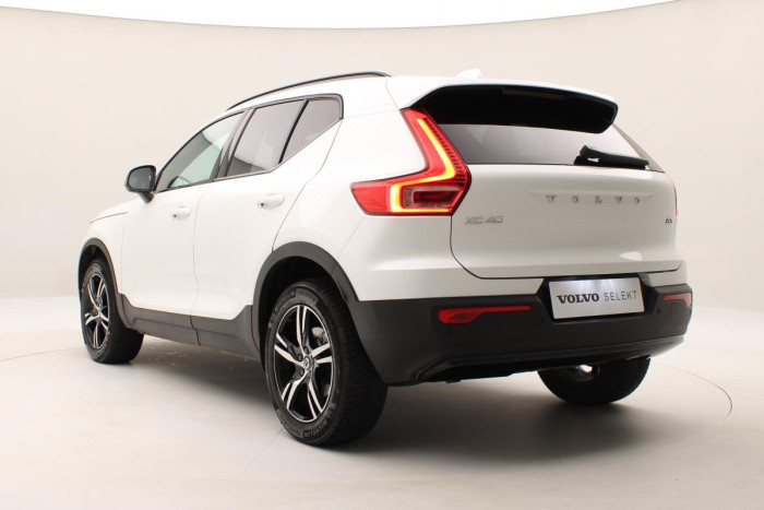 Volvo XC40 B3 DARK PLUS AUT CZ 1.maj