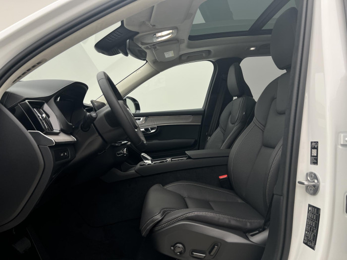 Volvo XC90 T8 AWD RECHARGE DARK ULTRA AUT