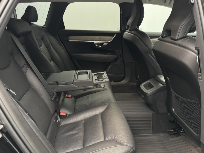 Volvo V90 CC B4 AWD PLUS AUT