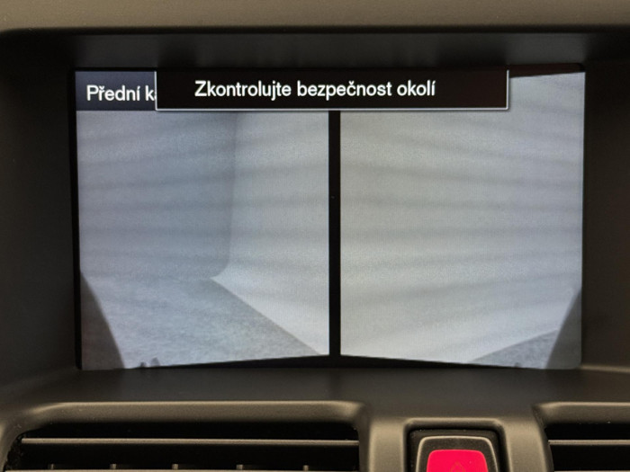 Volvo XC60 D5 AWD SUMMUM REZERVACE 2.4 d Summum