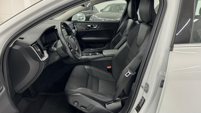 Volvo V60 T6 RECHARGE AWD REZERVACE