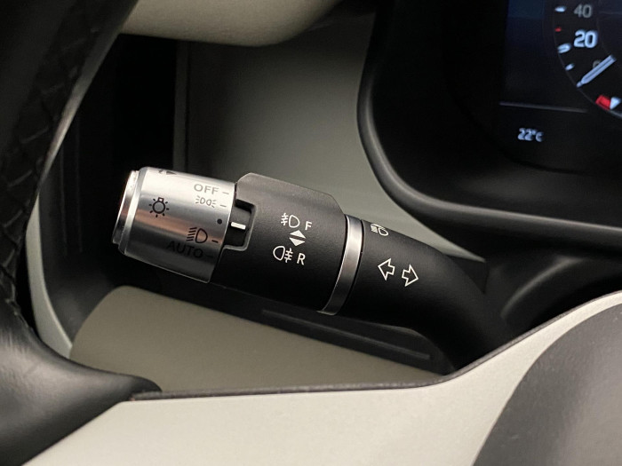 Land Rover Defender 110 D250 SE AWD AUT REZERVACE 3.0 d SE