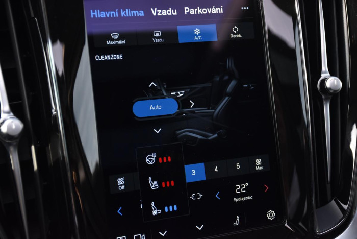 Volvo V60 CC B4 AWD ULTIMATE REZERVACE 2.0 CC CC