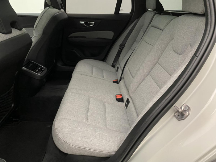 Volvo V60 CC B5 AWD ADVANCED REZERVACE 2.0 CC CC