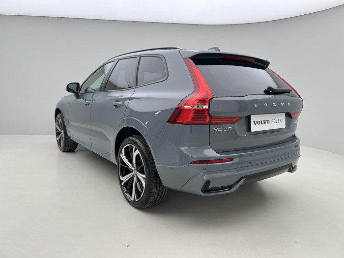 Volvo XC60 B5 AWD ULTIMATE DARK AUT 1.maj