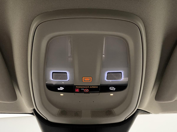 Volvo V60 B3 MOMENTUM AUT REZERVACE 2.0 Momentum