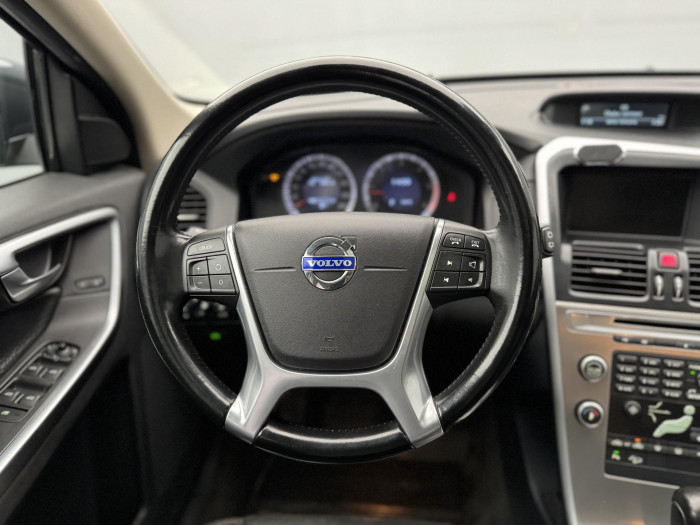 Volvo XC60 D3 AWD SUMMUM 2.4 d Summum