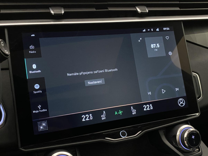 Lynk & Co 01 PHEV DCT AUT 1.maj. REZERVACE